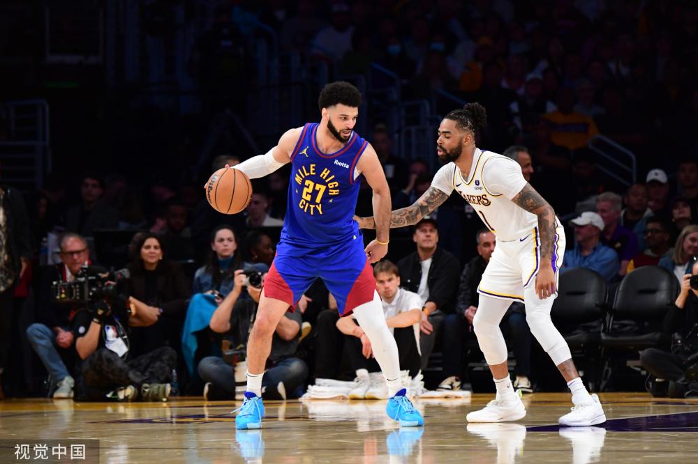 再次吸引了 再次吸引了